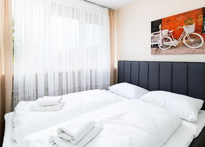 Daire Korczaka, Sun & Snow